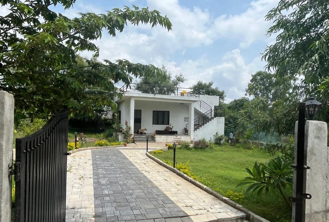 Valley View Farm Private Villa & Lawn - Best Farm Stay Kanakapura Road